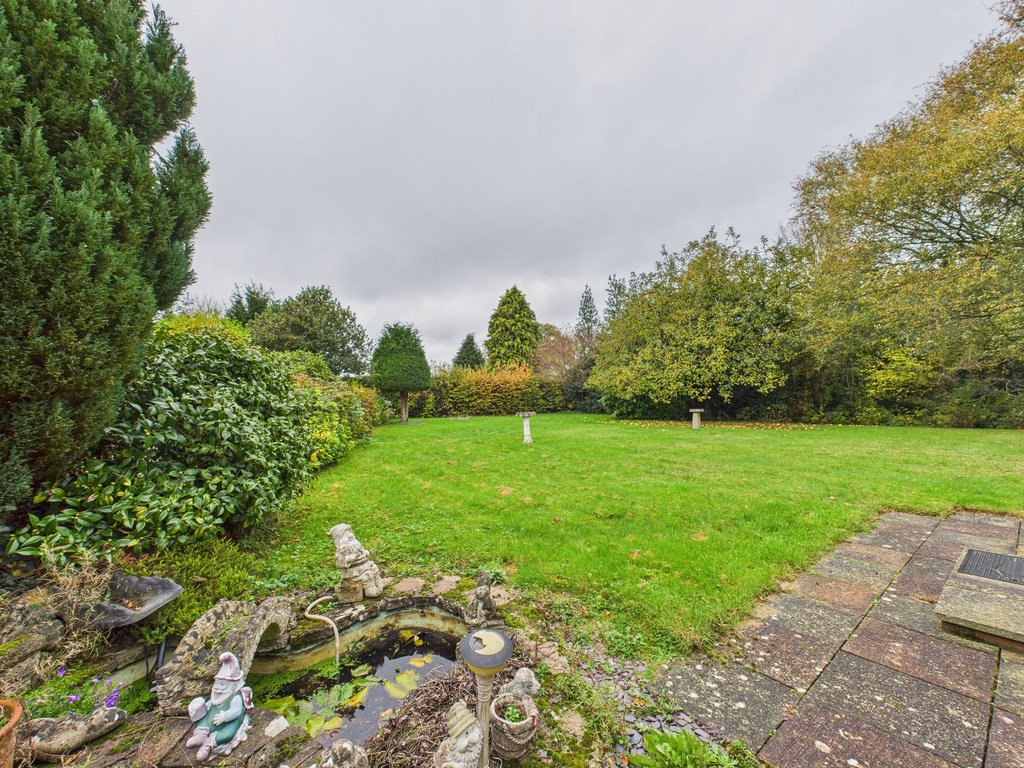 House in Holmer Green, Little Missenden, England 2 - 16708572