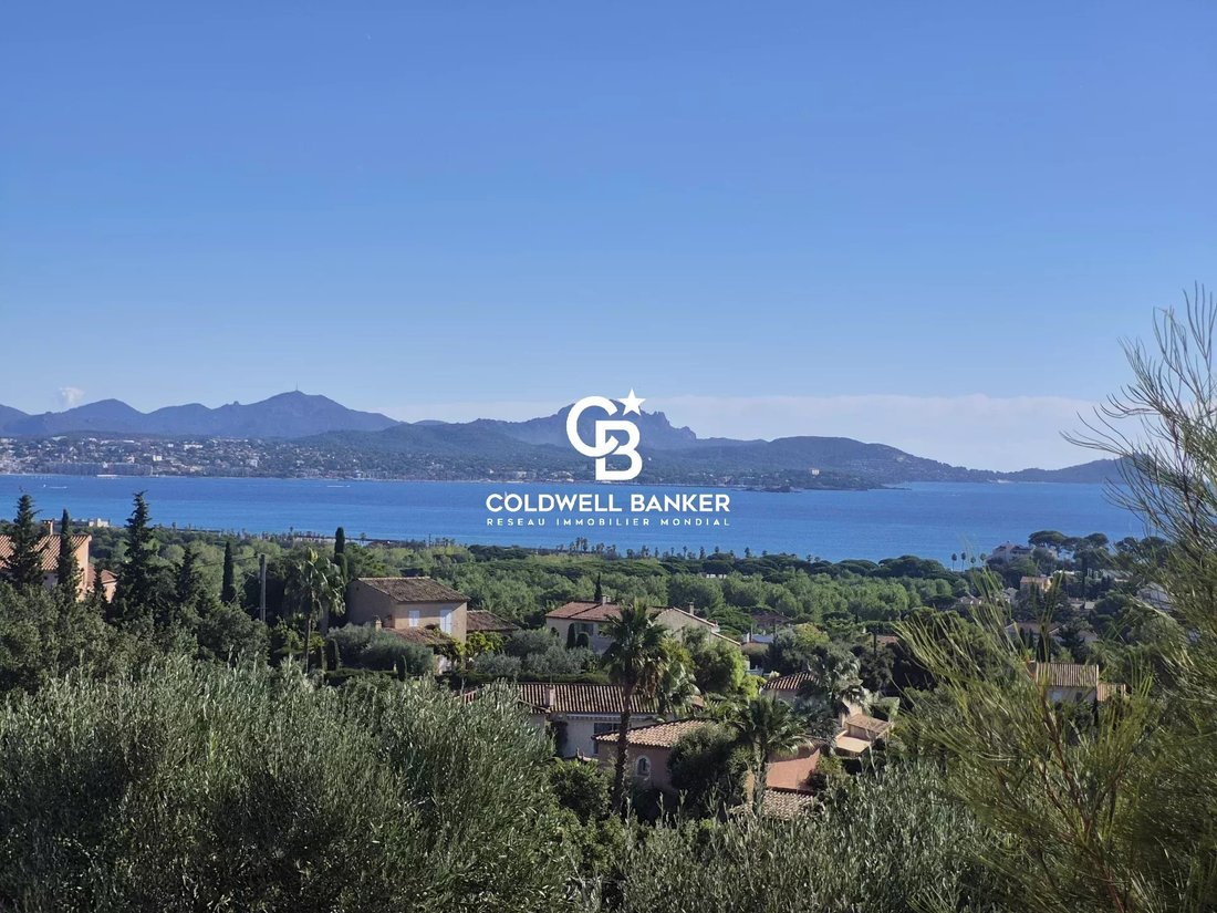 House in Frejus, Provence-Alpes-Côte d'Azur, France 1 - 16211556