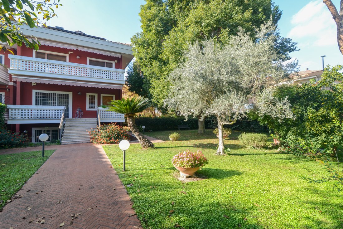 Villa à Eur - Torrino - Giuliano Dalmata, Rome, Latium 1 - 16709810