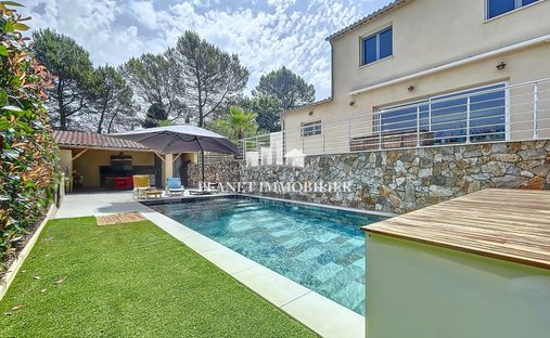 Villa in Nord, Peymeinade, France 1