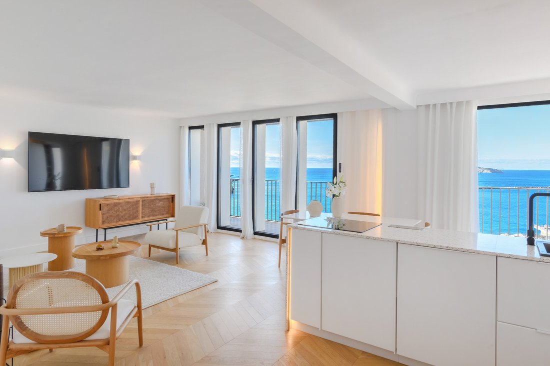 Apartment in Le Pharo, 7e Arrondissement, Marseille 1 - 16709112