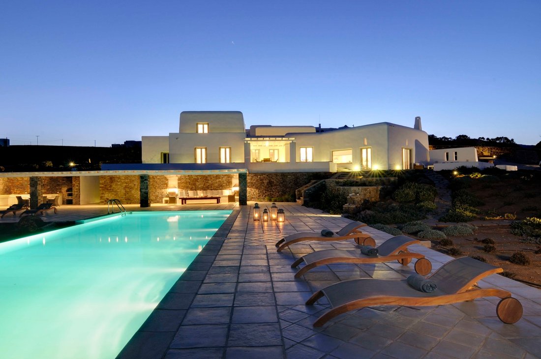 Villa in Paros, Aegean, Greece 2 - 16709664