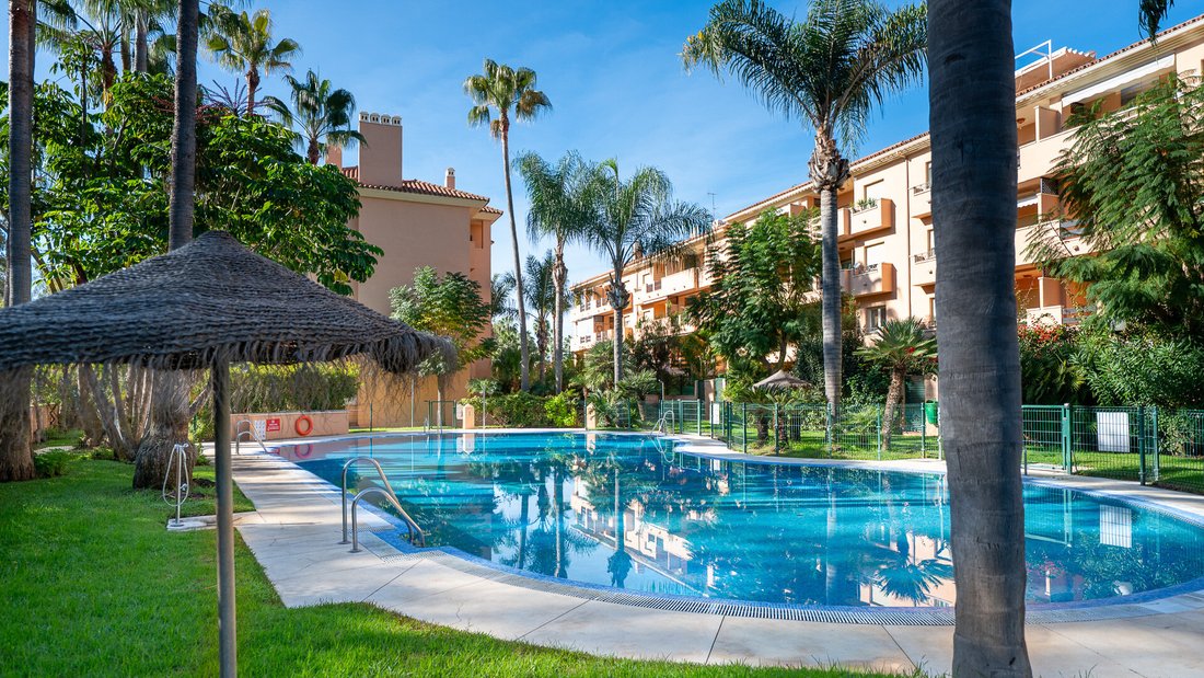 Apartment in Elviria-Cabopino, Marbella, Spain 1 - 16708493
