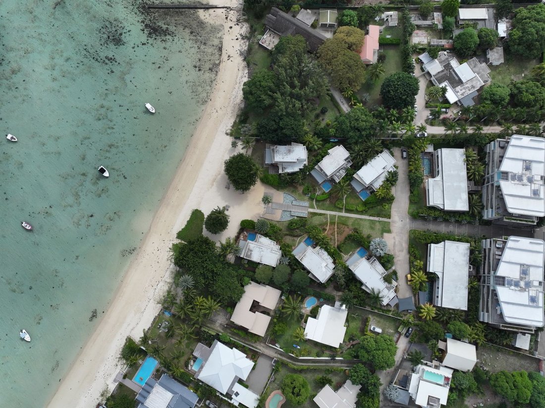Apartment in Tamarin, Rivière Noire District, Mauritius 1 - 14735176
