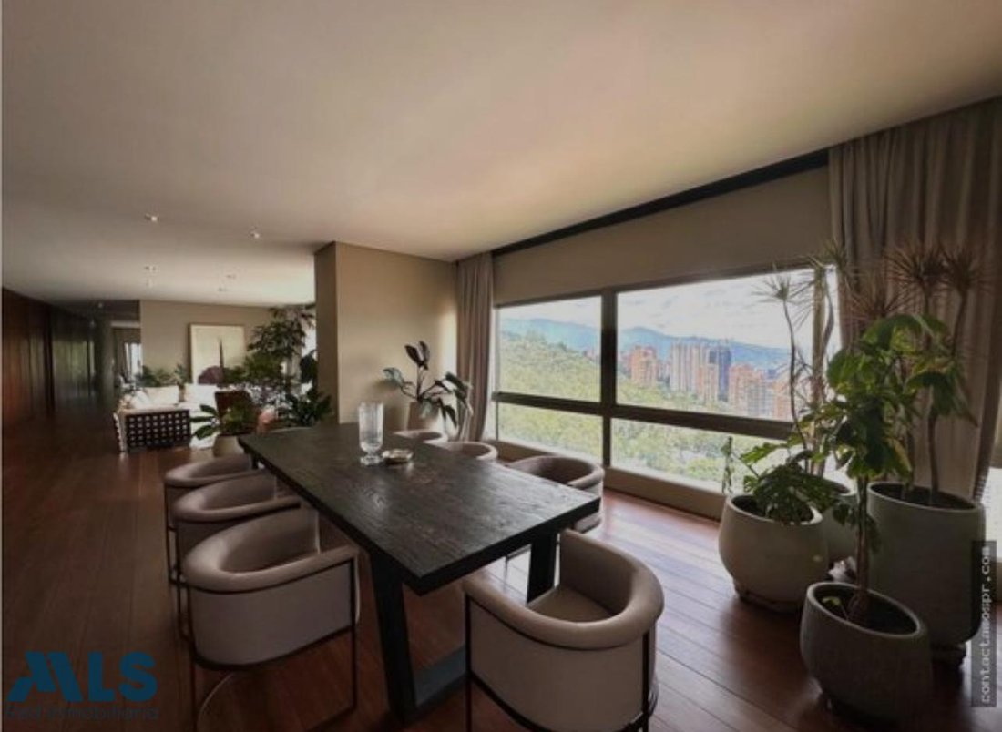 Apartment in Medellín, Antioquia, Colombia 2 - 16707303