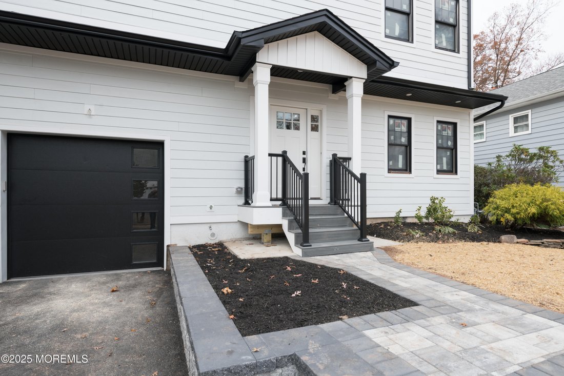 House in Metuchen, New Jersey, United States 3 - 16709242