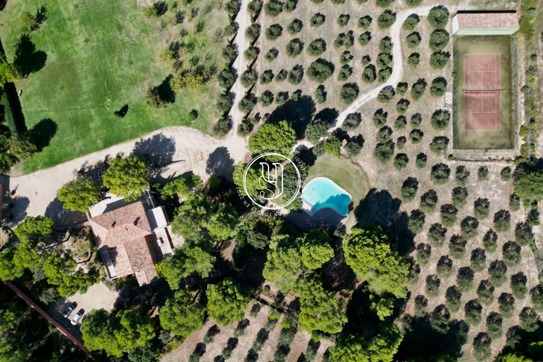 Villa in Saint-Rémy-de-Provence, Provence-Alpes-Côte d'Azur, France 3 - 16707261