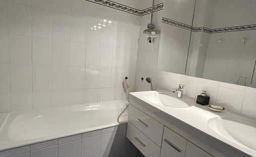 Castle for Sale in Écouflant, Pays de la Loire, France