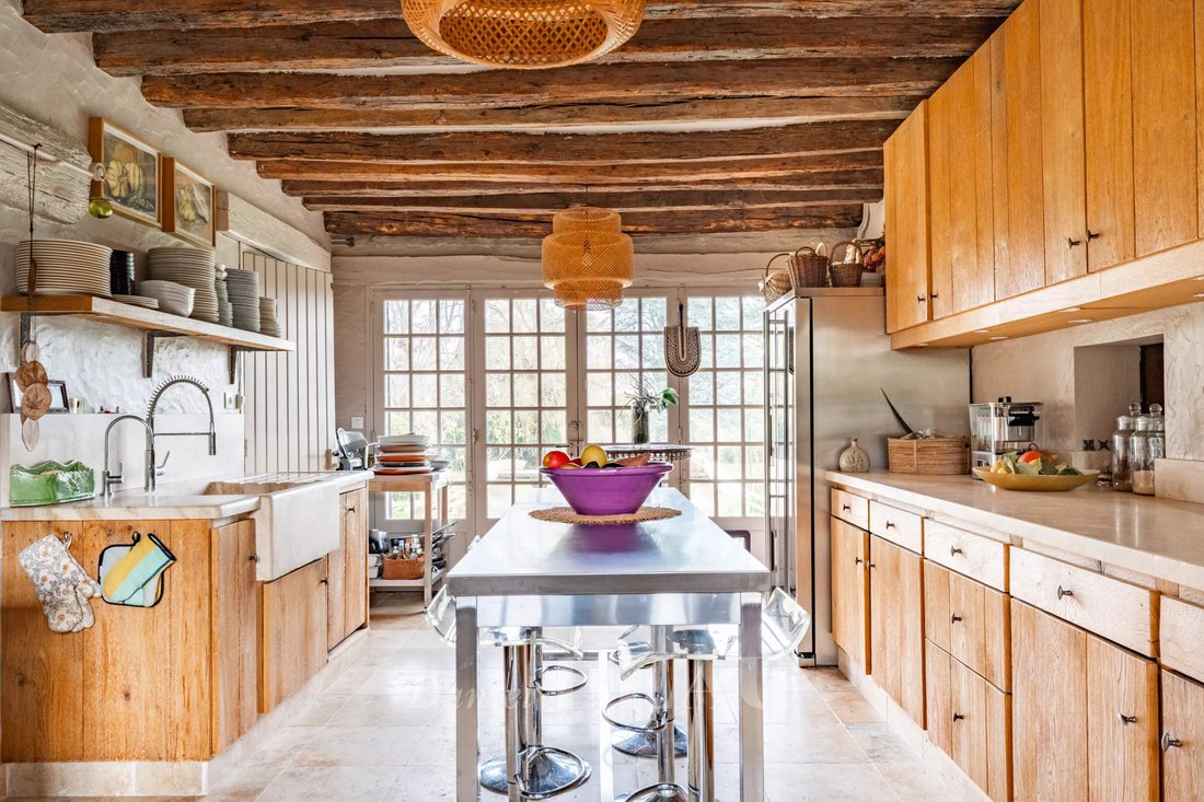 House in Montfort-l'Amaury, Ile-de-France, France 3 - 16706985