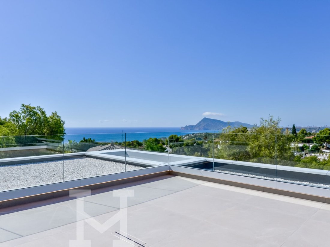 Chalet in Zona de Mascarat, Valencian Community, Spain 2 - 15136428