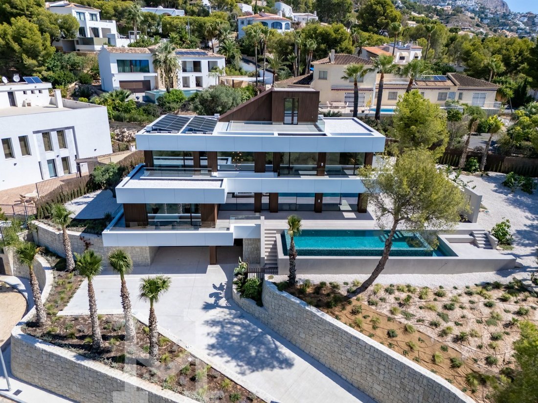 Chalet in Zona de Mascarat, Valencian Community, Spain 1 - 15136428