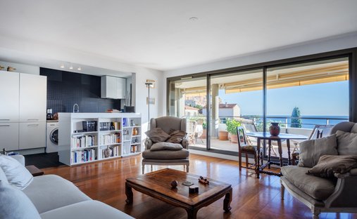 Castle for Sale in Cassis, Provence-Alpes-Côte d'Azur, France