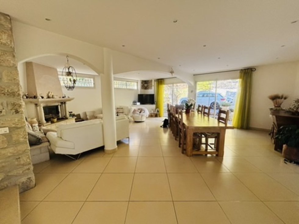 Villa in Coursegoules, Provence-Alpes-Côte d'Azur, France 4 - 16709961