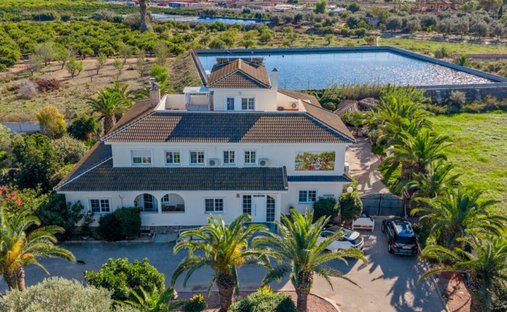 Country House in Torrevieja, Valencian Community, Spain 1