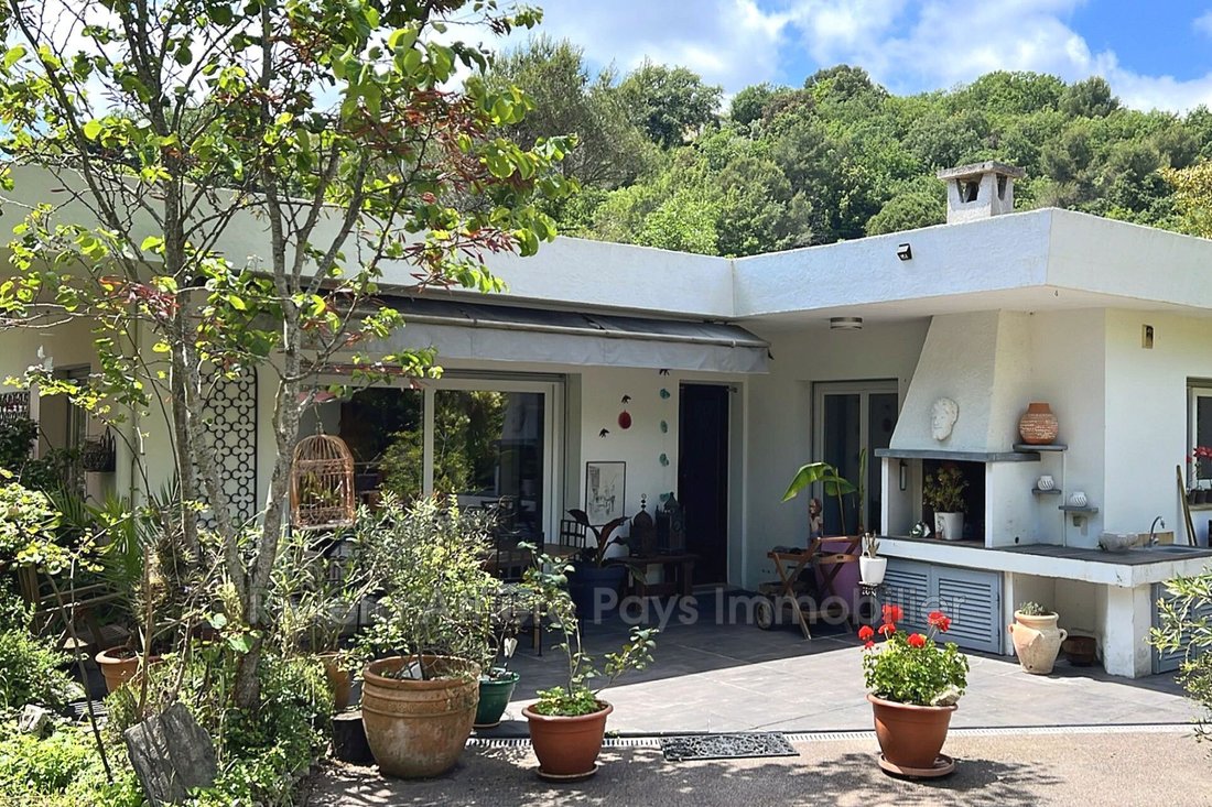 Villa in Plan de Noves, Vence, France 1 - 16710095