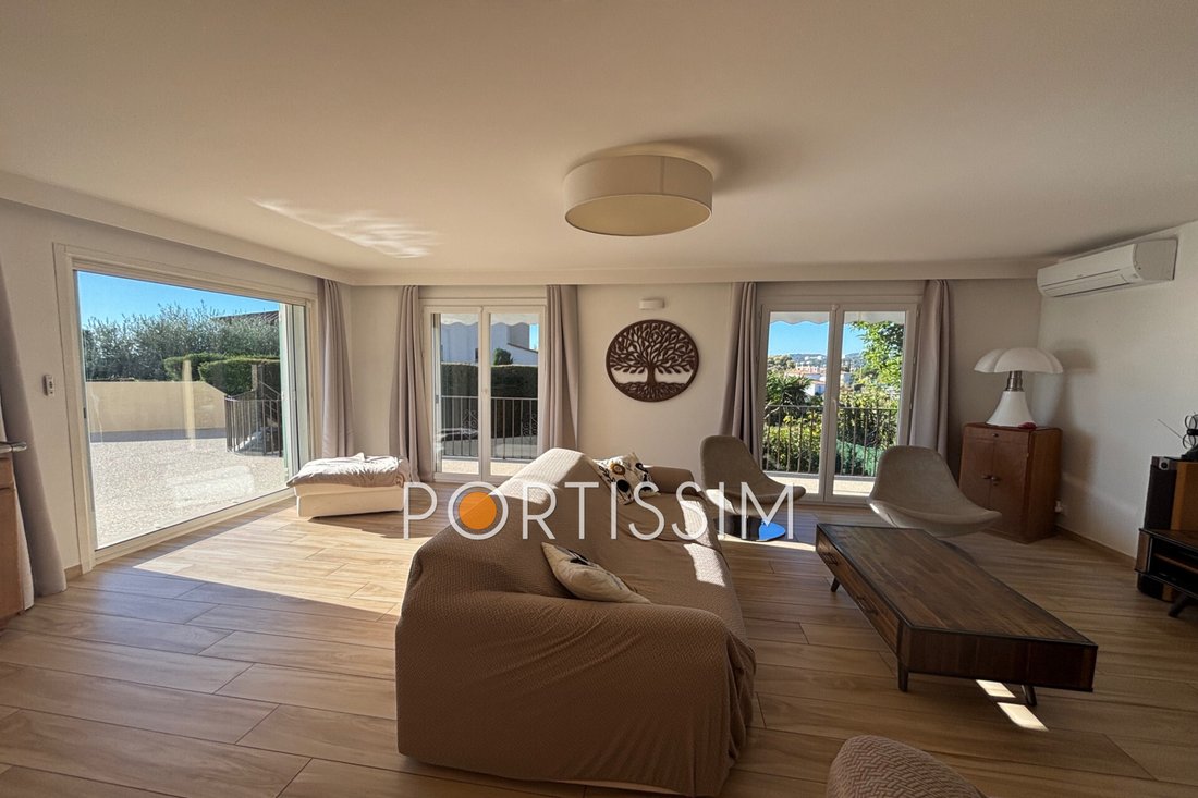 Villa in Val Fleuri-Les Gros Buaux, Cagnes-sur-Mer, France 3 - 16710118