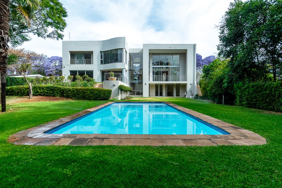 House in Monument Park, Gauteng, South Africa 2 - 15928182