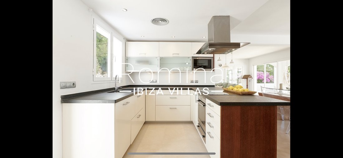 Villa in Santa Eularia des Riu, Balearic Islands, Spain 2 - 16710710