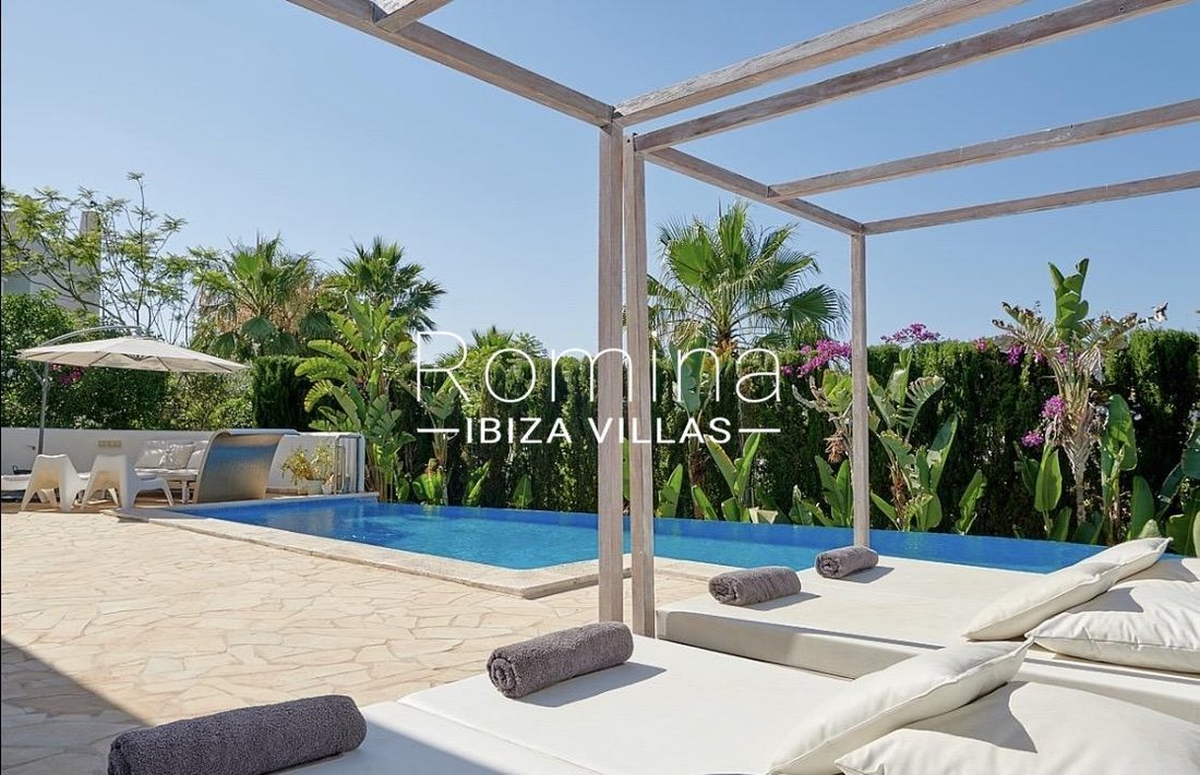 Villa in Santa Eularia des Riu, Balearic Islands, Spain 1 - 16710710