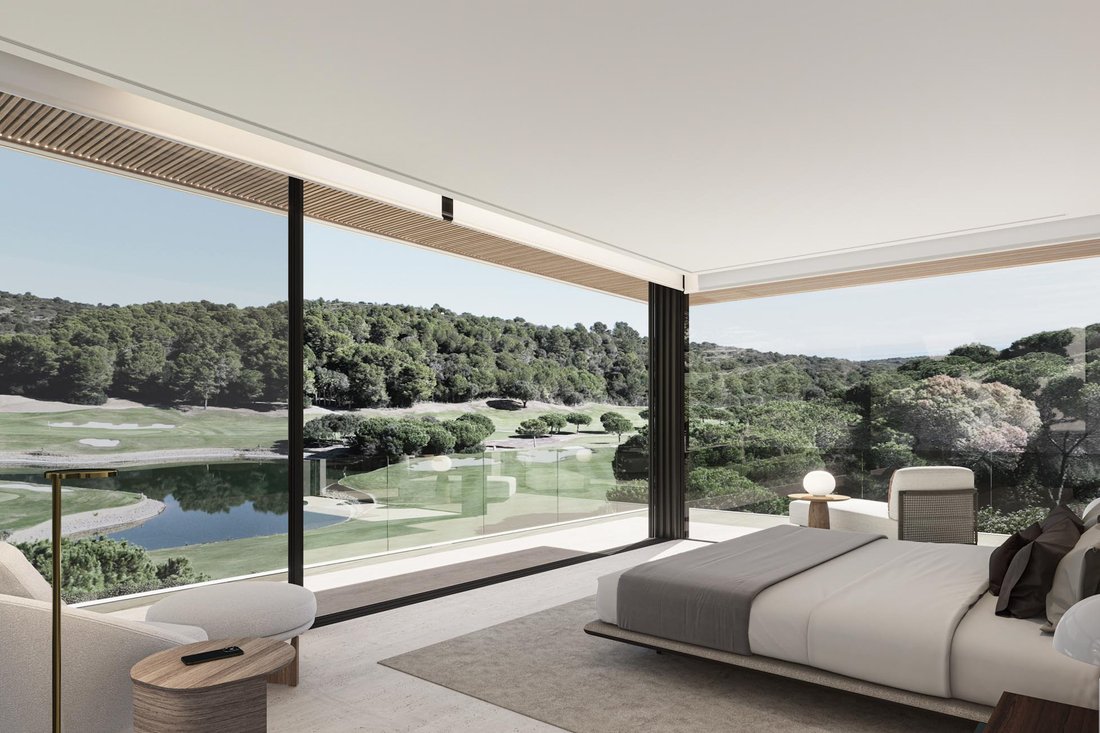 Villa in Sotogrande, San Roque, Andalusia 2 - 16712197