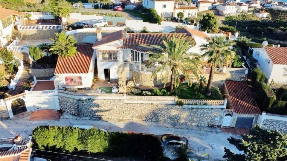 Villa in Benajarafe, Velez-Malaga, Andalusia 1 - 16715212