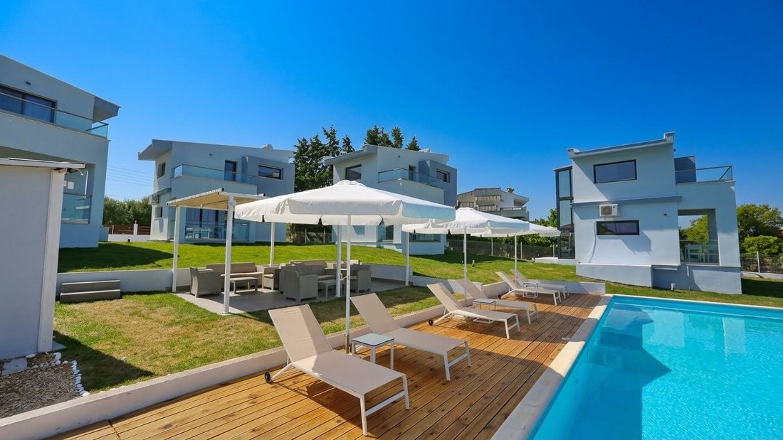 Villa en Pallini Municipal Unit, Macedonia and Thrace, Grecia 3 - 16717872