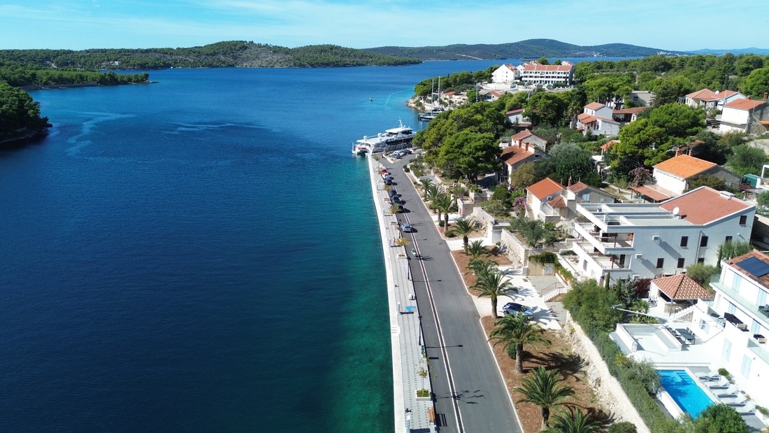 Villa in Milna, Split-Dalmatia County, Croatia 2 - 16711736