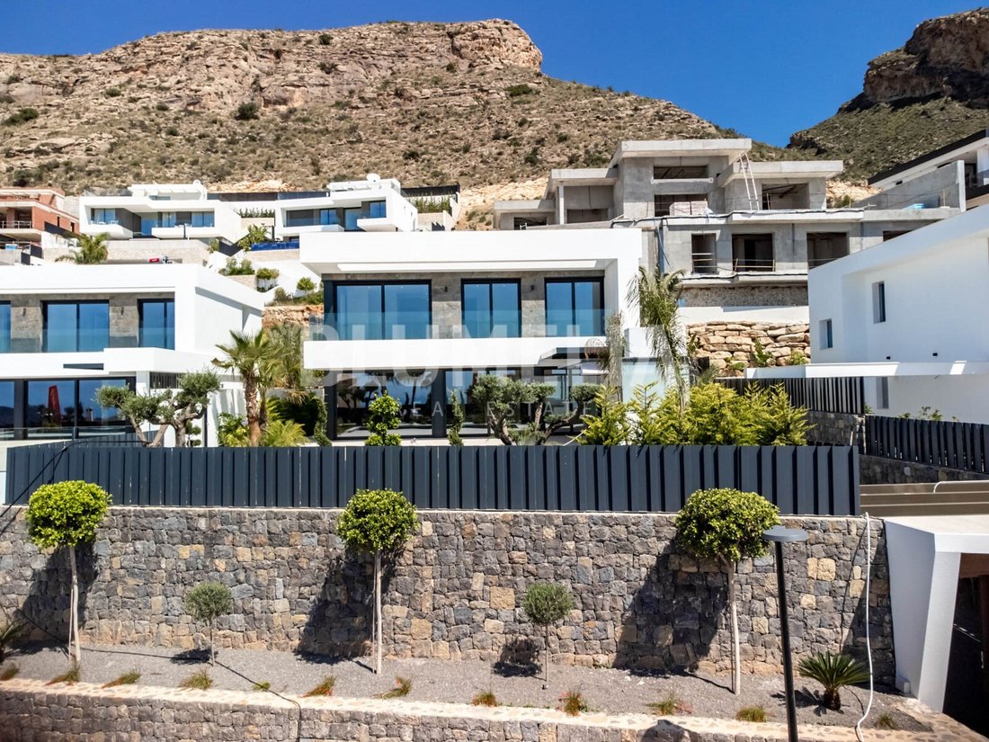 House in Finestrat, Valencian Community, Spain 4 - 12664722