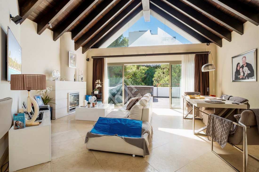 Apartment in Benahavis, Andalusia, Spain 3 - 15560610