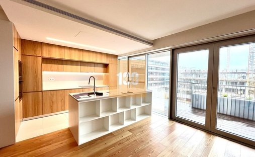 Apartment in Mafamude e Vilar do Paraiso, Porto District, Portugal 1