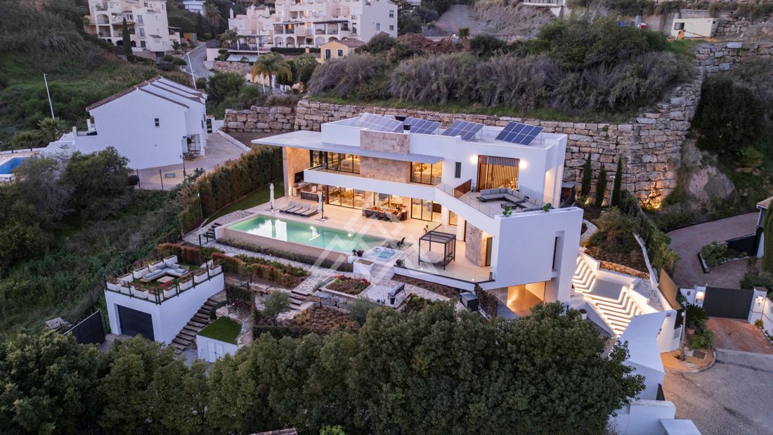 House in Benahavis, Andalusia, Spain 2 - 15491275