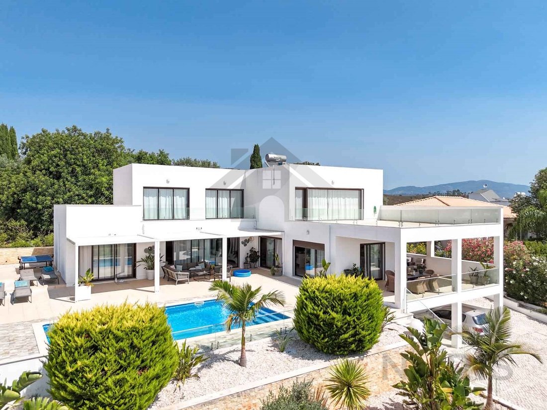 House in Mexilhoeira Grande, Algarve, Portugal 2 - 16039402