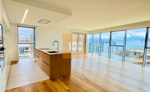 Apartment in Mafamude e Vilar do Paraiso, Porto District, Portugal 1