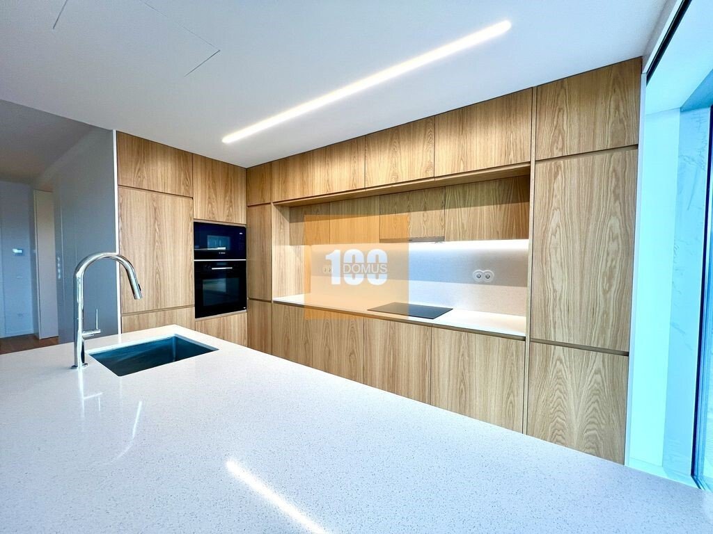 Apartment in Mafamude e Vilar do Paraiso, Porto District, Portugal 5 - 16225703