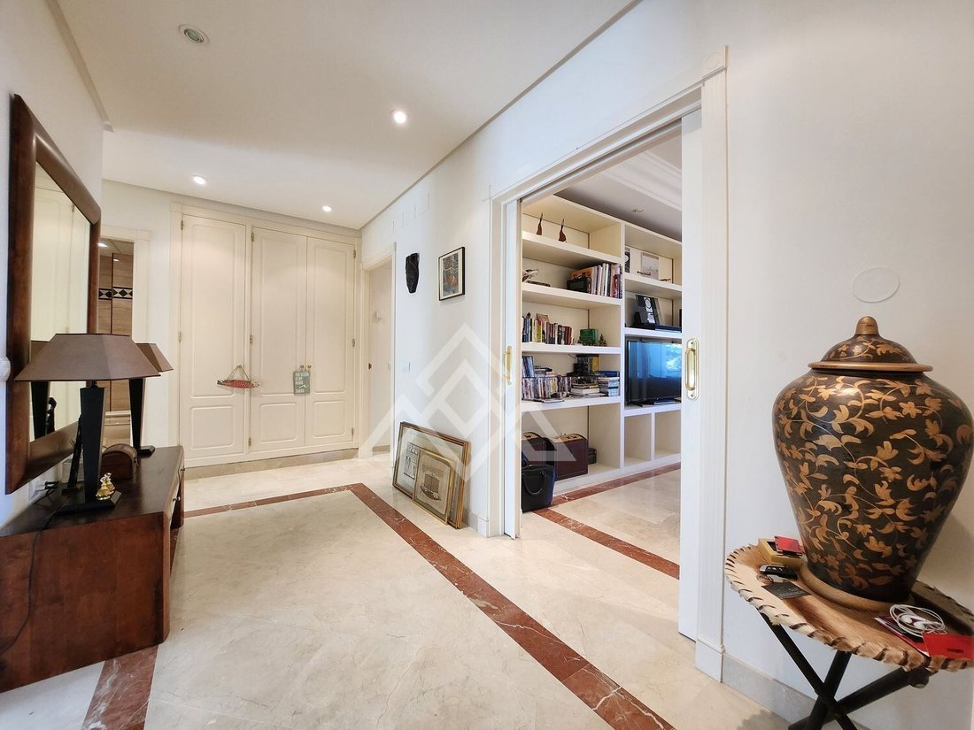 Apartment in Nueva Andalucia, Marbella, Spain 2 - 15491353