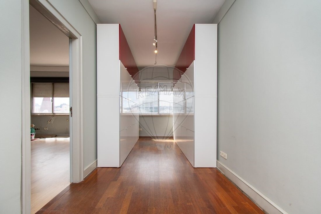 Apartment in Avenidas Novas, Lisbon, Portugal 3 - 15956430