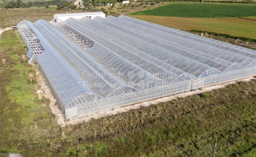 Land in Santo Isidoro, Lisbon, Portugal 1