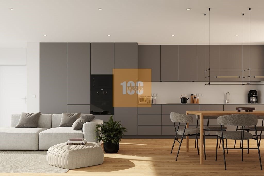 Apartment in Lordelo do Ouro e Massarelos, Porto District, Portugal 1 - 16600324