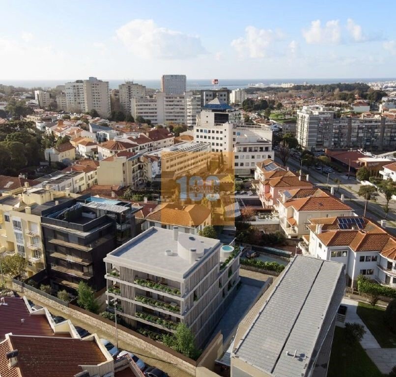 Apartment in Lordelo do Ouro e Massarelos, Porto District, Portugal 1 - 16600430