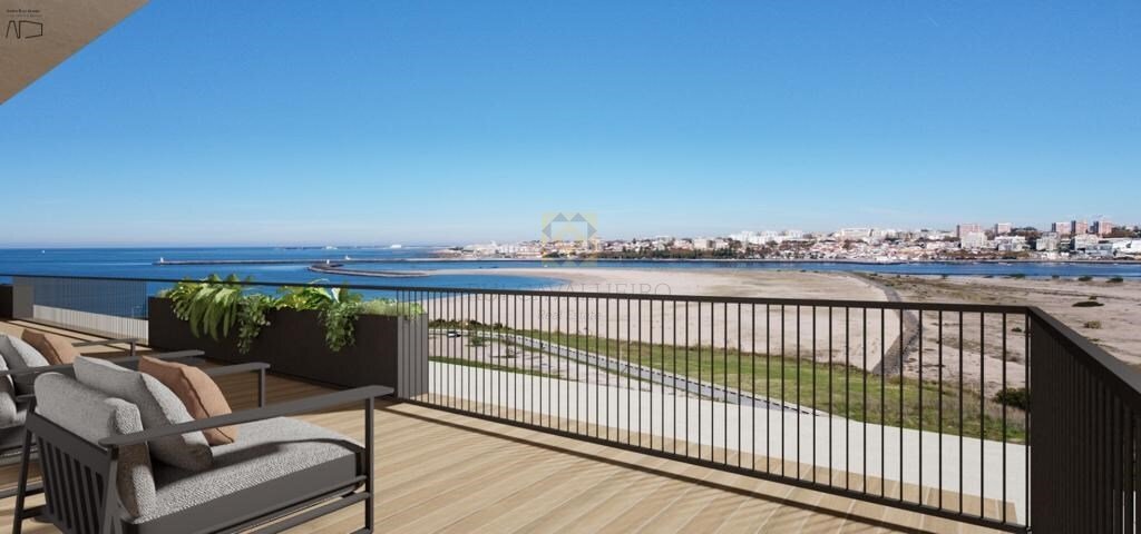 Apartment in Santa Marinha e Sao Pedro da Afurada, Porto District, Portugal 1 - 16601330