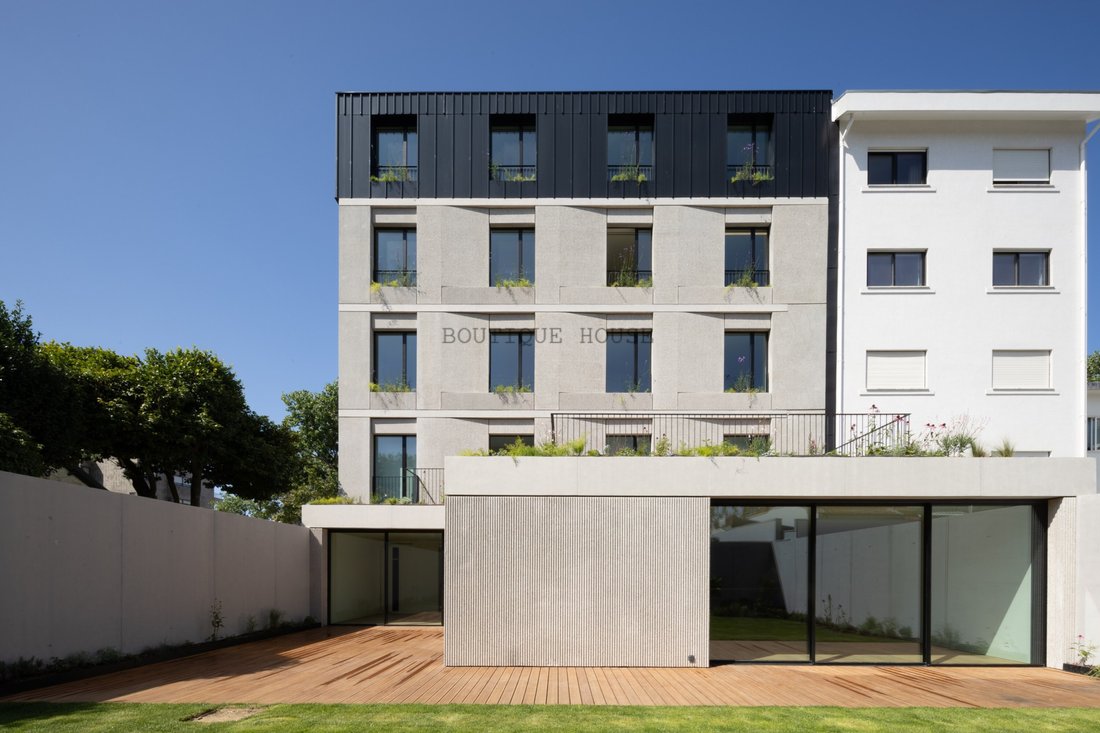 Apartment in Lordelo do Ouro e Massarelos, Porto District, Portugal 1 - 16599285