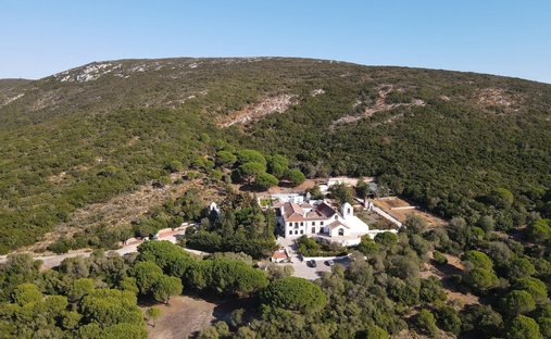 Farm Ranch in Azeitao (Sao Lourenco e Sao Simao), Setubal, Portugal 1