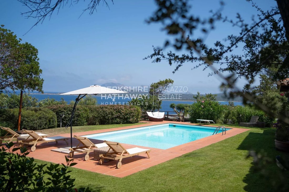 Villa in Porto Rotondo, Olbia, Sardinia 3 - 16712836