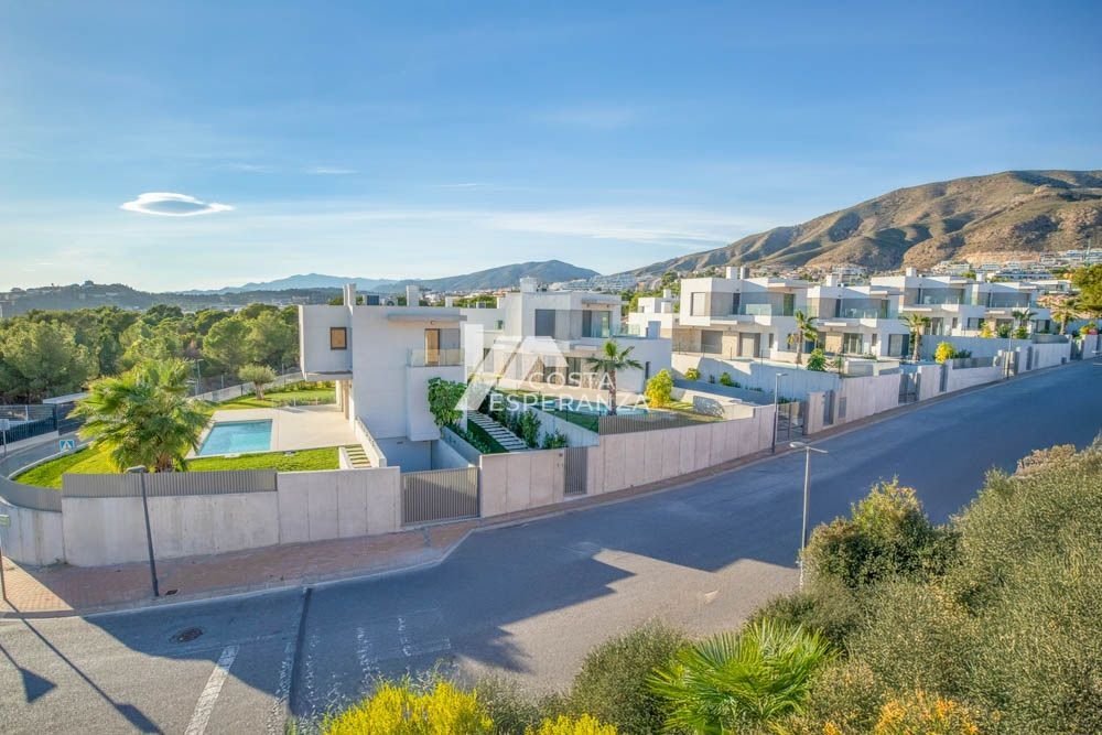 Chalet in Finestrat, Valencian Community, Spain 3 - 16712784