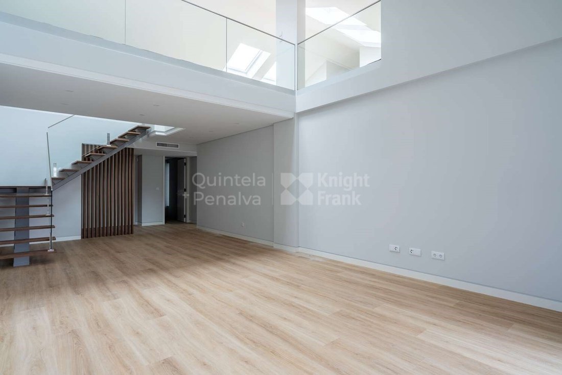 Apartment in Carcavelos e Parede, Lisbon, Portugal 2 - 15015687