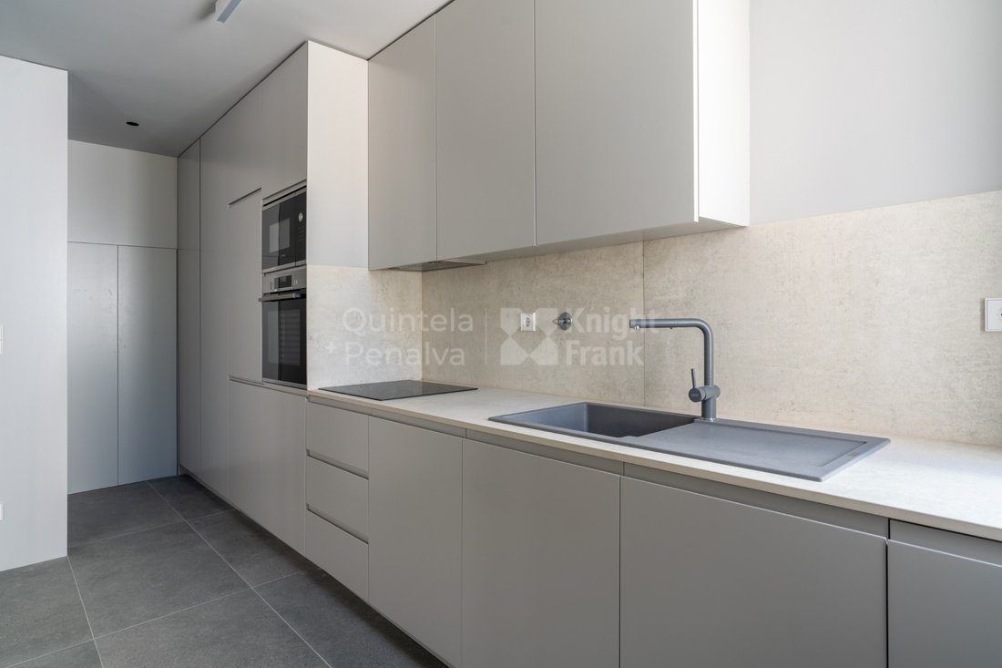 Apartment in Avenidas Novas, Lisbon, Portugal 5 - 15696128