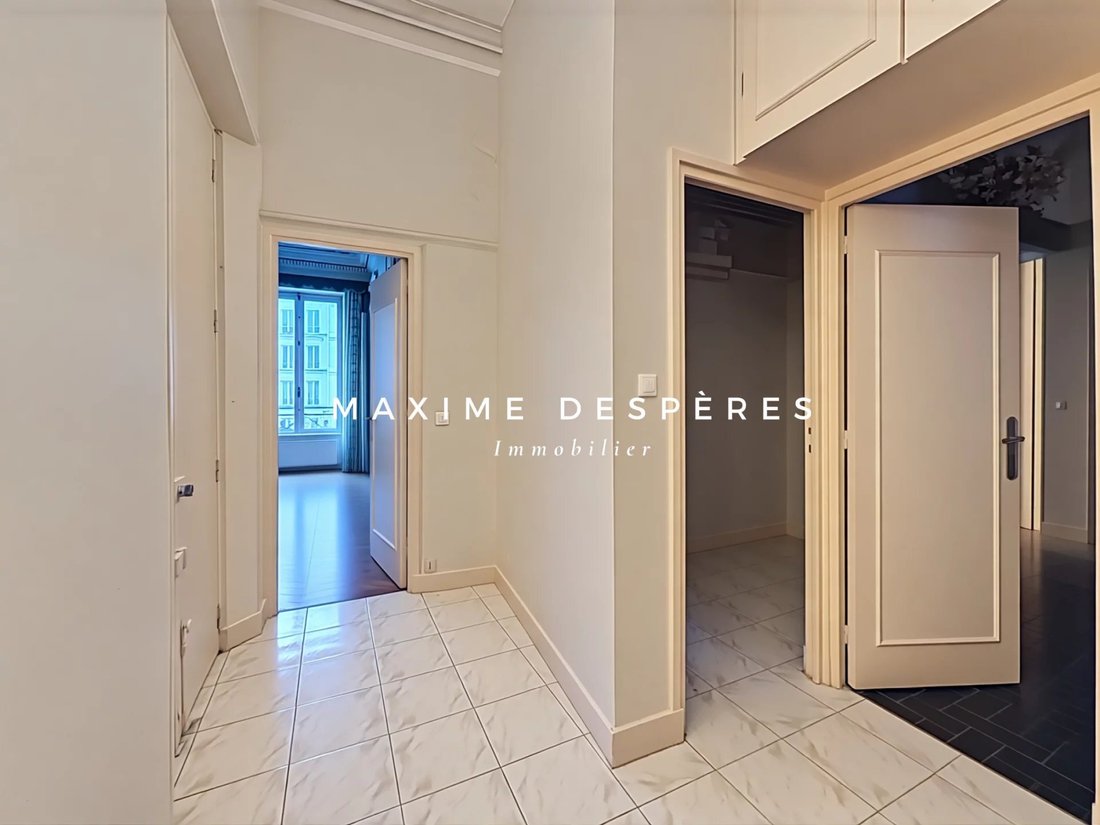 Apartment in Paris 2e Arrondissement, Paris, France 5 - 16711317