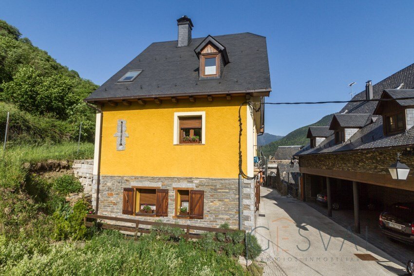 Chalet in Es Bordes, Catalonia, Spain 4 - 13459711