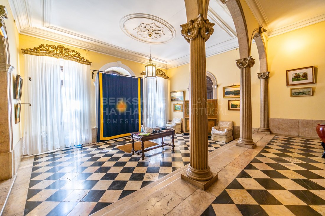 Chateau in Misericordia, Lisbon, Portugal 2 - 12800278