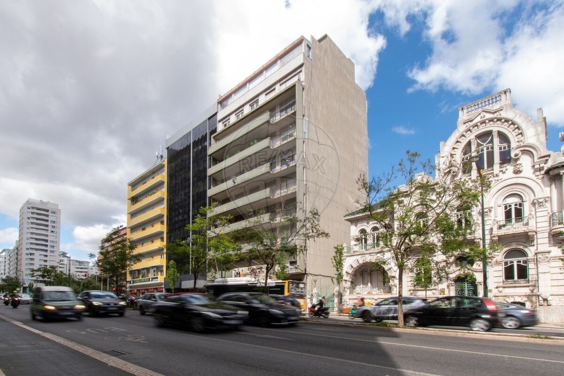 Apartment in Avenidas Novas, Lisbon, Portugal 1 - 15956430